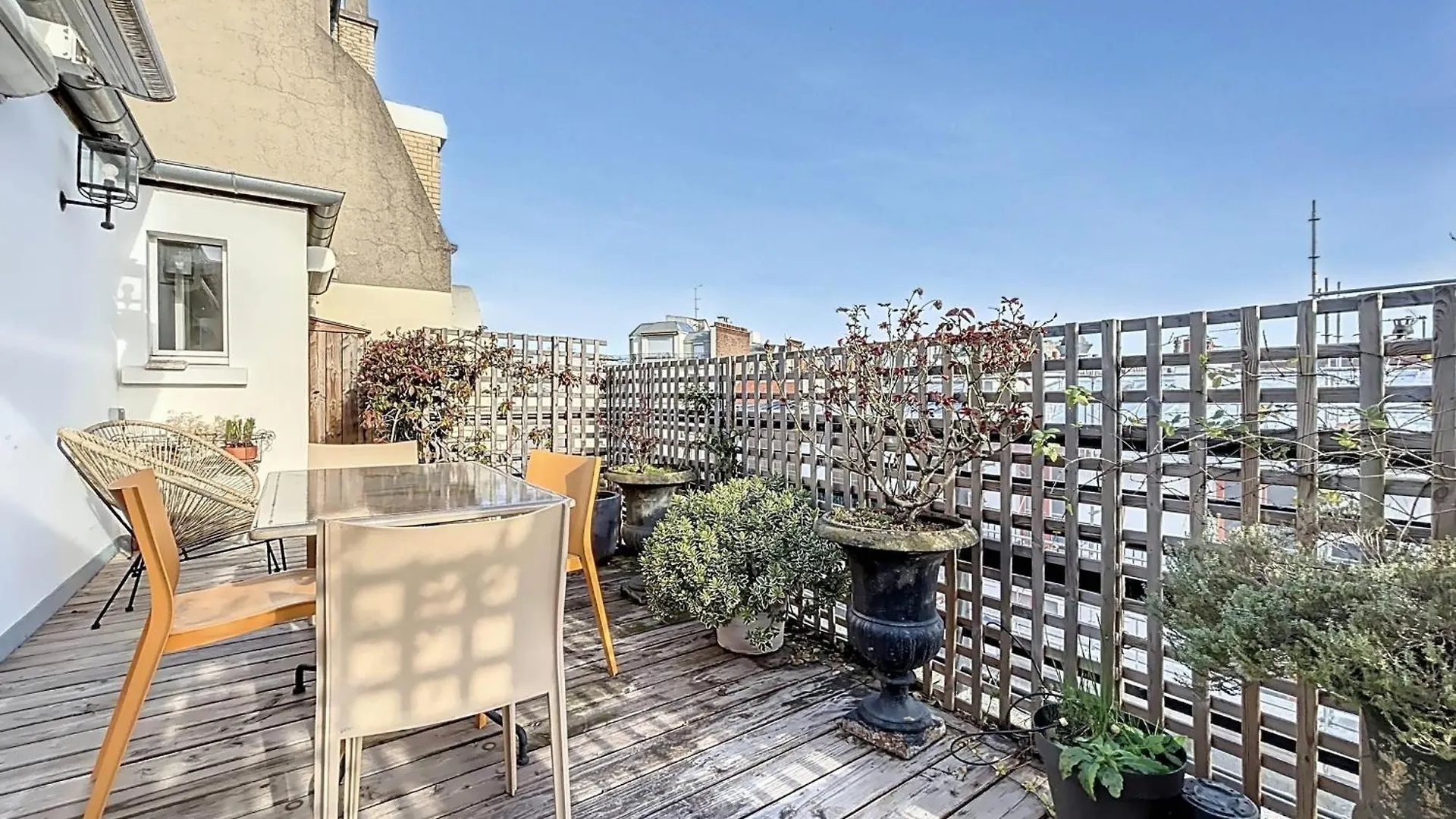 Superb Apartment With Large Terrace Paris France